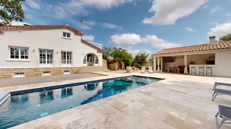 Villa - 311 m² - 12 pièces