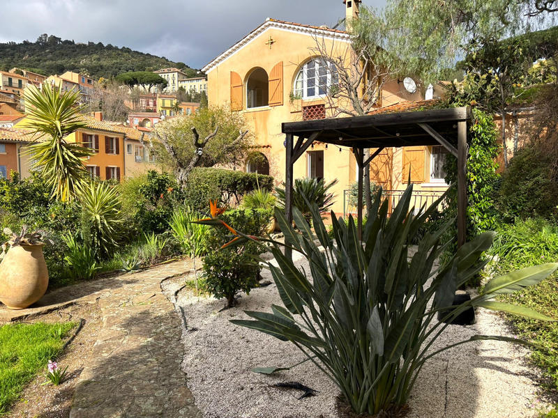 Maison de village - 138 m² - 4 pièces