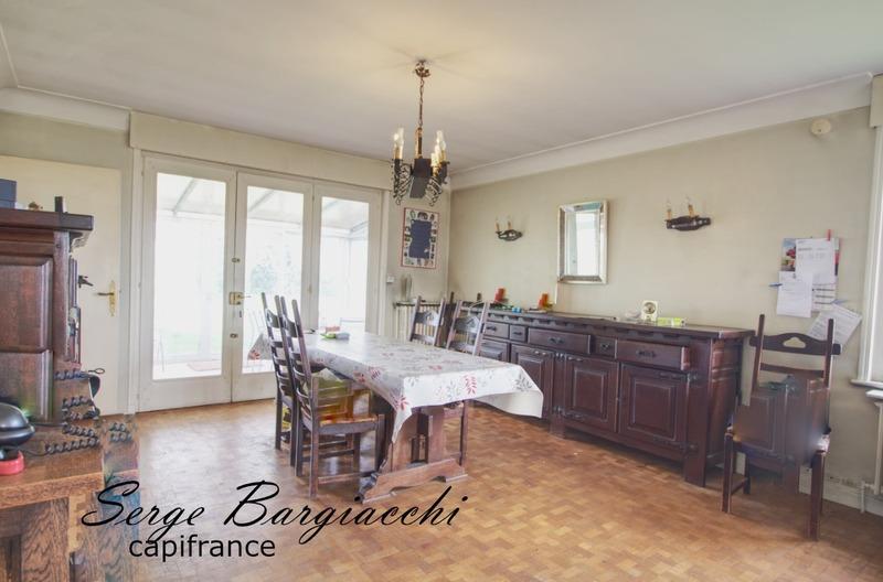 Maison - 200 m² - 8 pièces