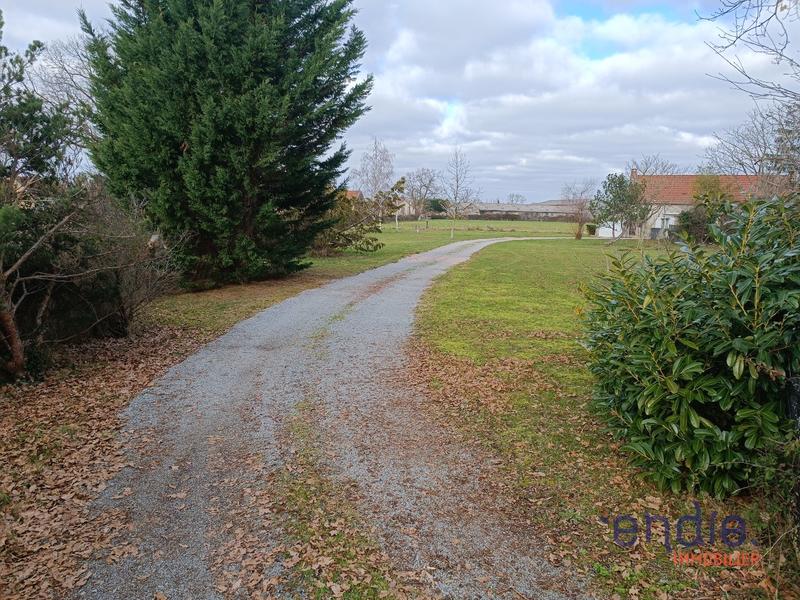 Terrain constructible - 2 603 m²