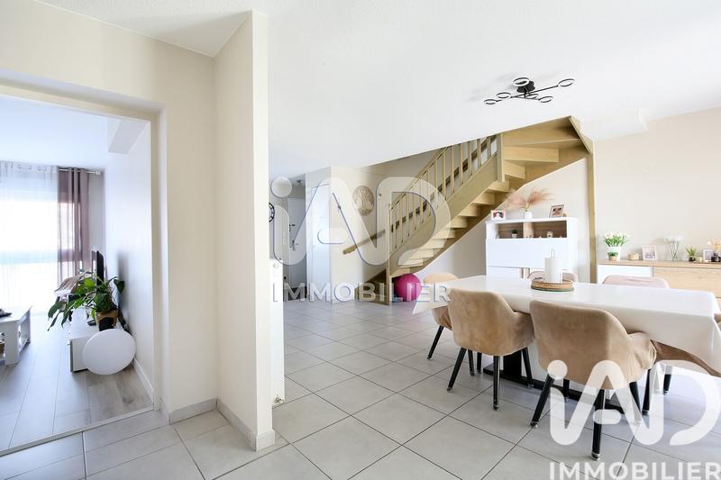 Maison - 96 m² - 5 pièces