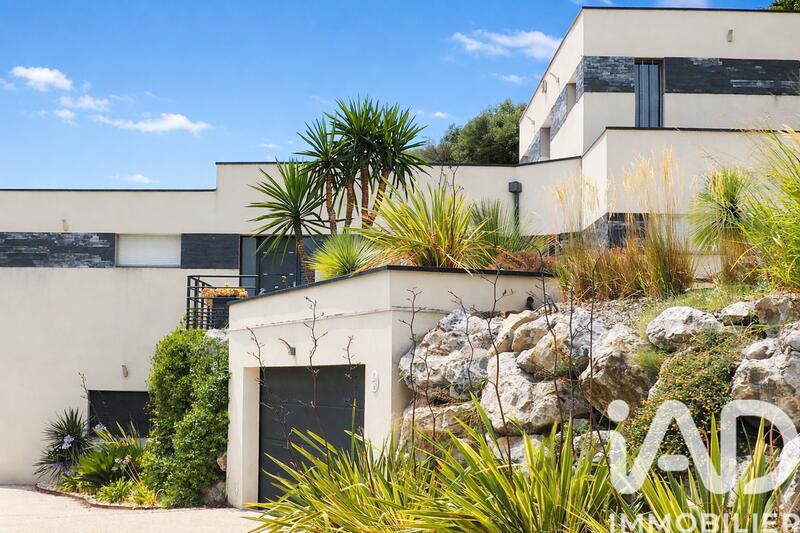 Maison de maîtres - 399 m² - 7 pièces