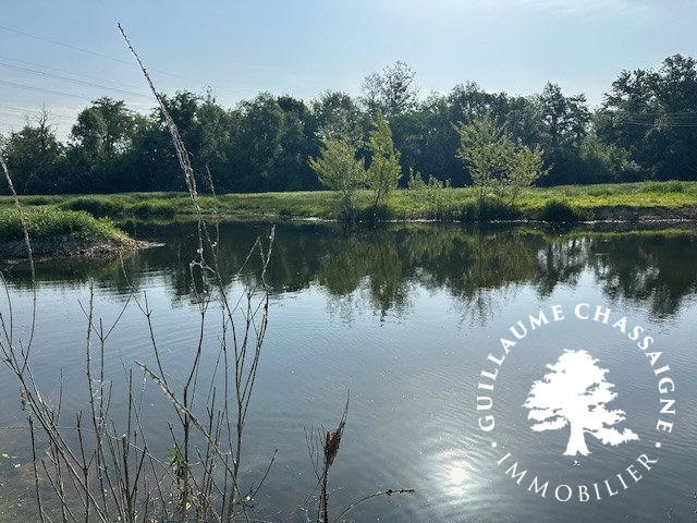 Maison traditionnelle - 254 m² - 8 pièces