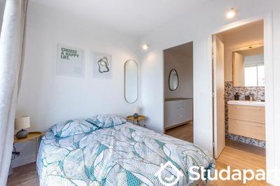 Chambre - 9 m² - 1 pièce