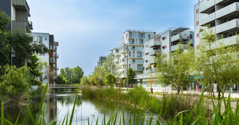 Appartement - 80 m² - 4 pièces