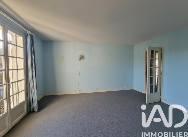 Maison - 213 m² - 8 pièces