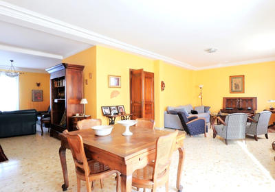 Villa - 178 m² - 6 pièces