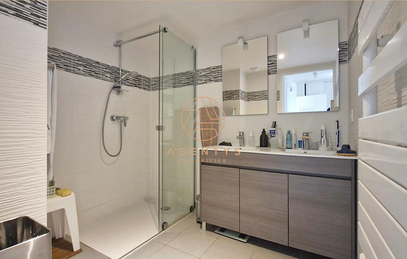 Appartement - 69 m² - 3 pièces