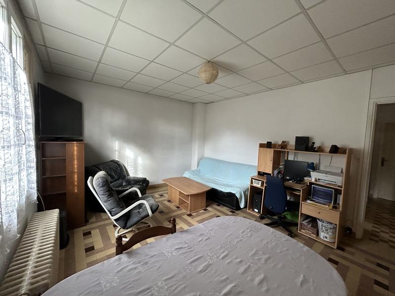 Maison - 96 m² - 5 pièces