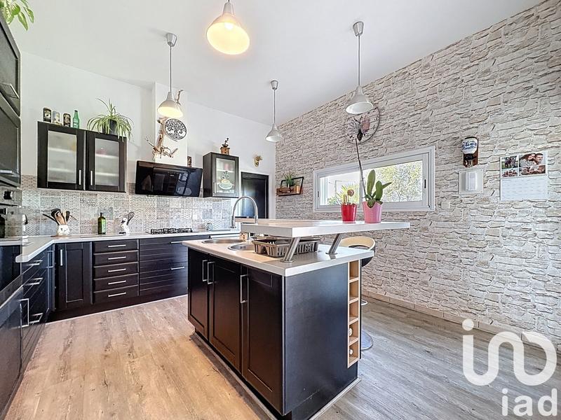 Maison - 204 m² - 7 pièces