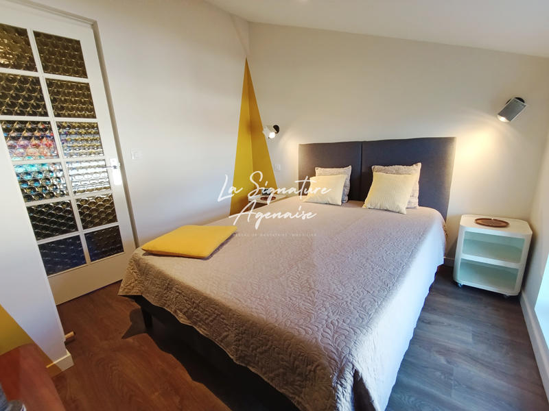 Maison - 336 m² - 12 pièces