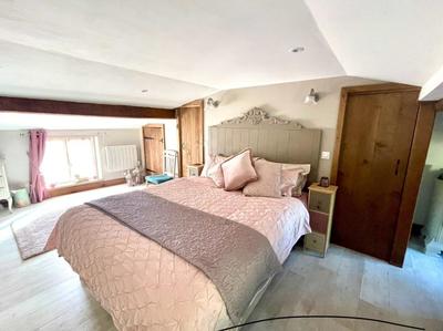 Propriété - 511 m² - 35 pièces