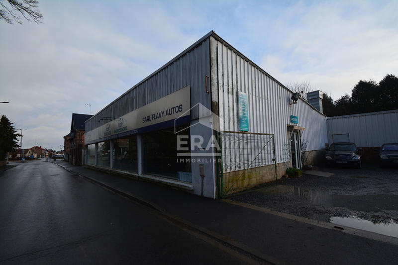 Maison - 1 000 m² - 10 pièces