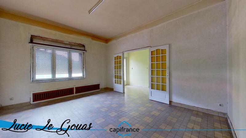 Maison - 218 m² - 11 pièces