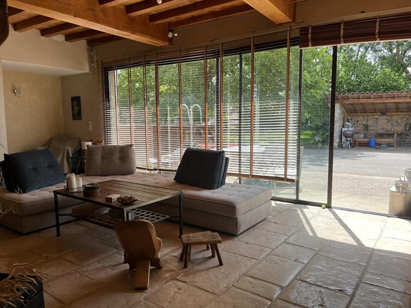 Propriété - 228 m² - 7 pièces