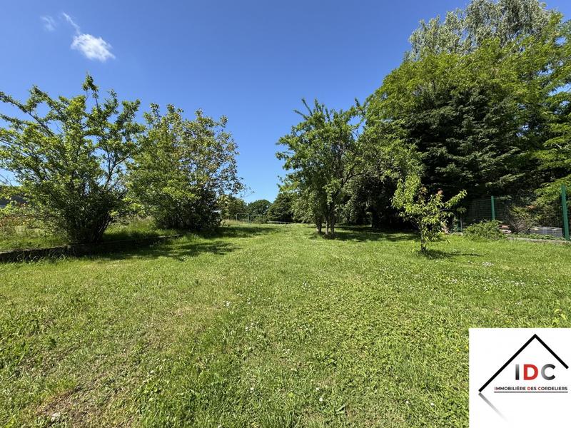 Maison - 213 m² - 3 pièces