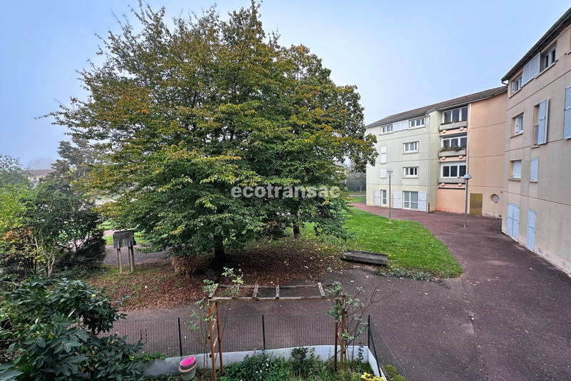 Appartement - 82 m² - 3 pièces