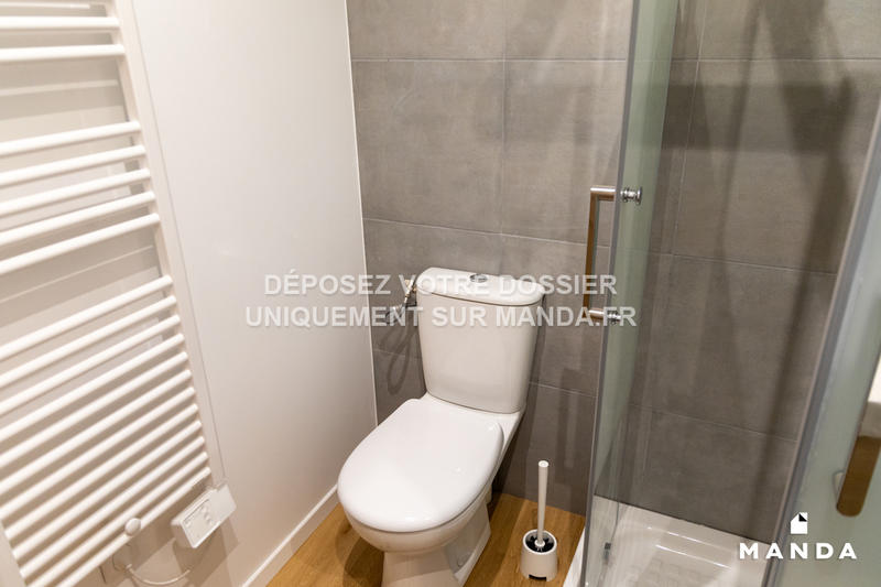 Chambre - 10 m² - 6 pièces