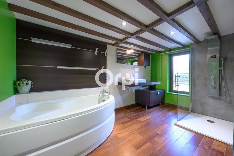 Maison - 140 m² - 7 pièces