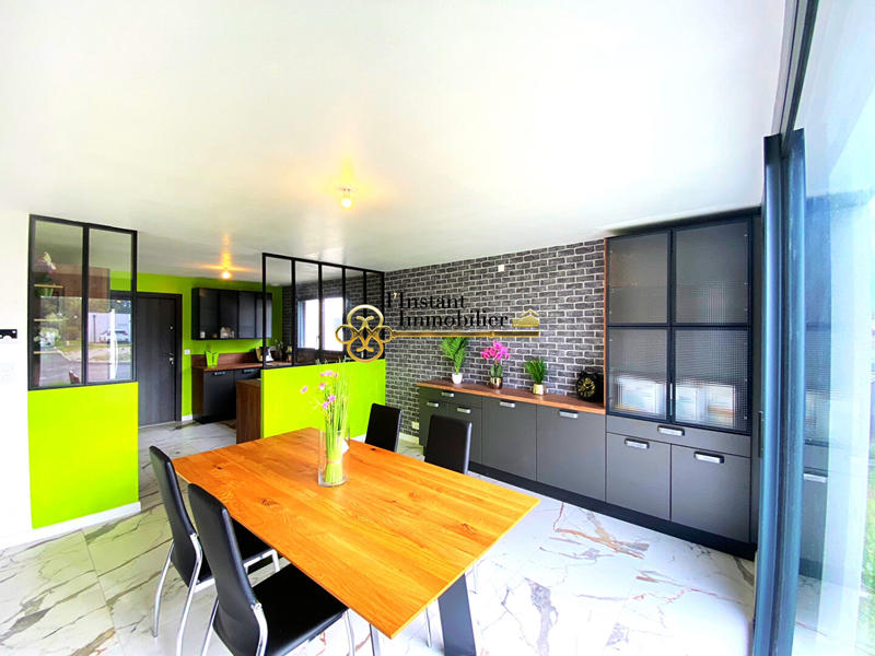 Maison - 108 m² - 5 pièces