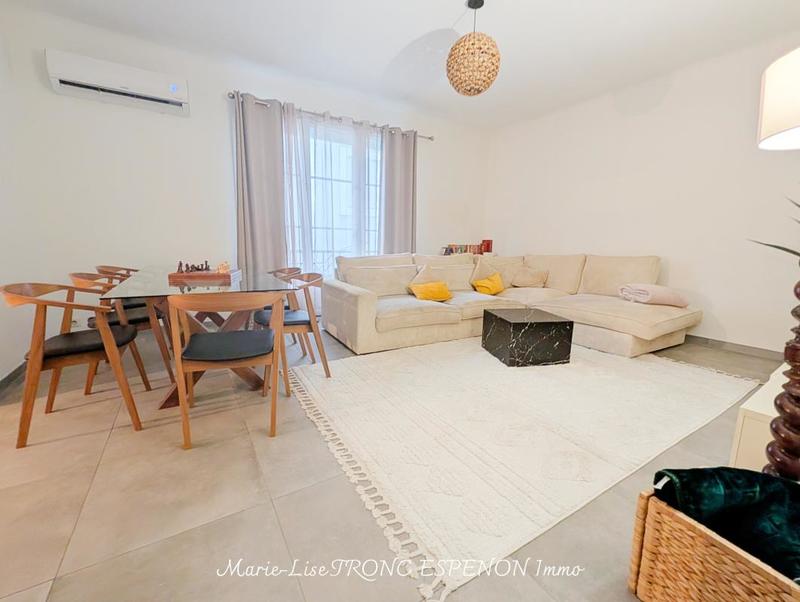 Maison - 180 m² - 8 pièces