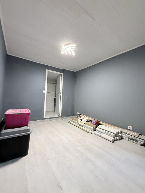 Appartement - 104 m² - 5 pièces