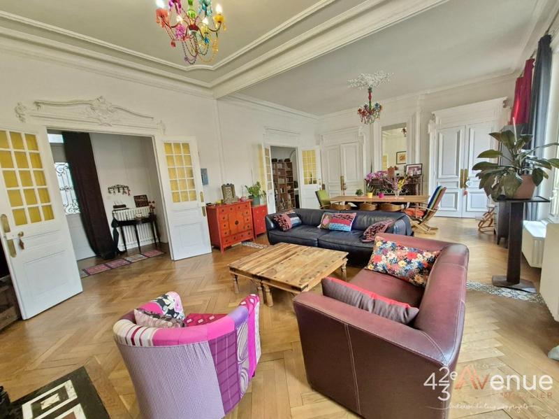 Appartement - 159 m² - 4 pièces