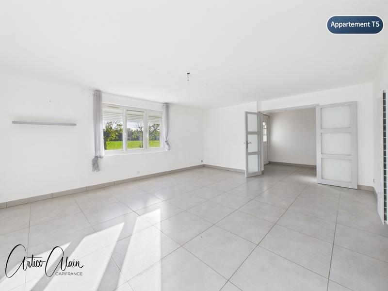 Immeuble - 320 m² - 11 pièces