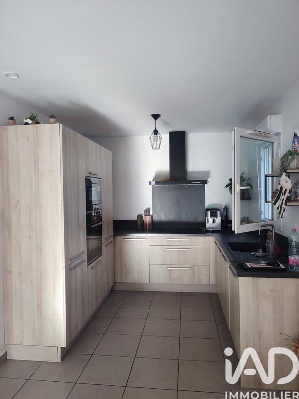 Maison - 80 m² - 4 pièces