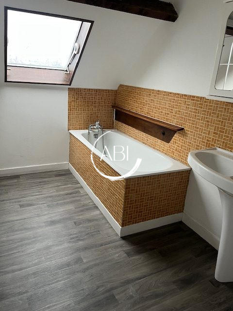 Maison - 135 m² - 7 pièces