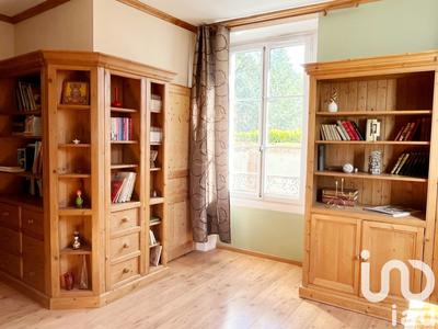 Maison - 252 m² - 7 pièces