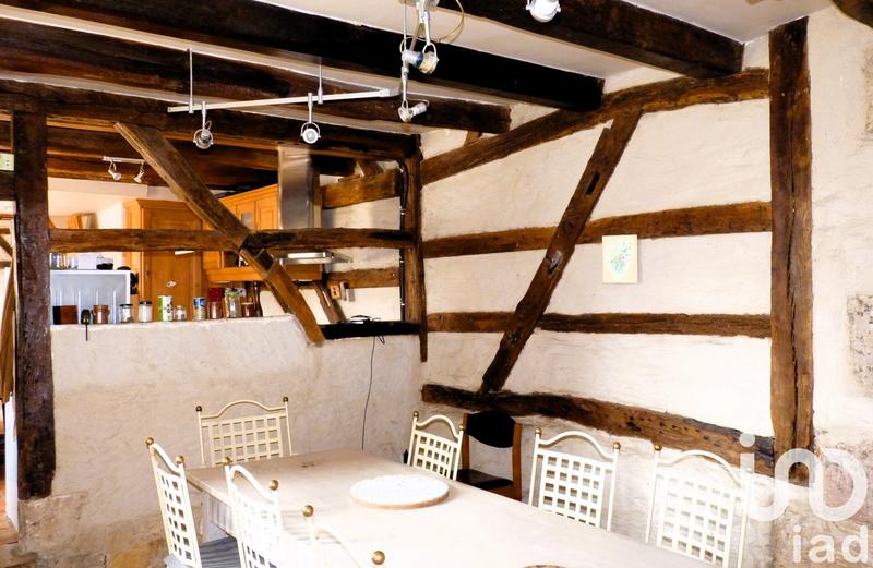 Maison - 330 m² - 13 pièces