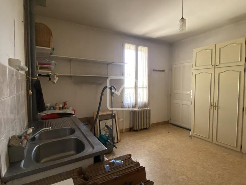 Maison - 168 m² - 9 pièces