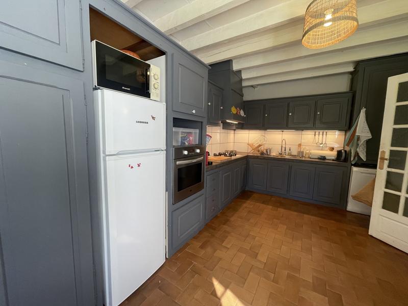 Maison - 280 m² - 6 pièces