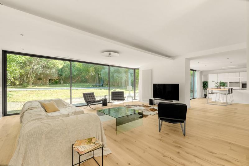 Maison contemporaine - 197 m² - 5 pièces