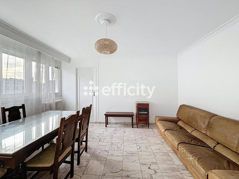 Appartement - 67 m² - 4 pièces