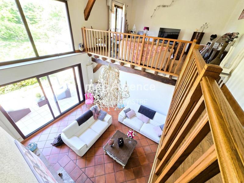 Maison - 180 m² - 6 pièces