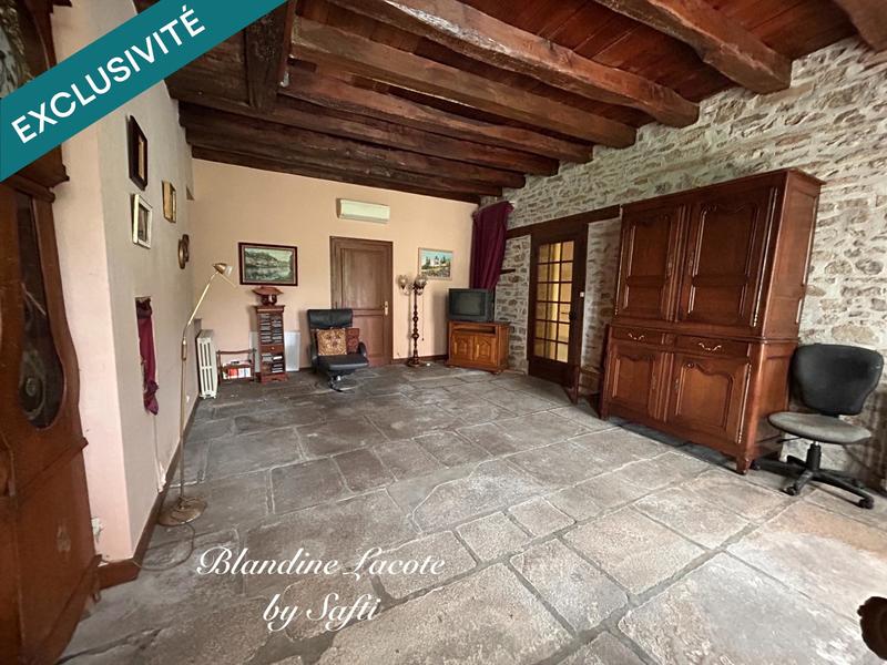 Maison - 623 m² - 20 pièces