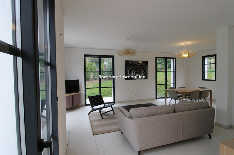 Maison - 114 m² - 6 pièces