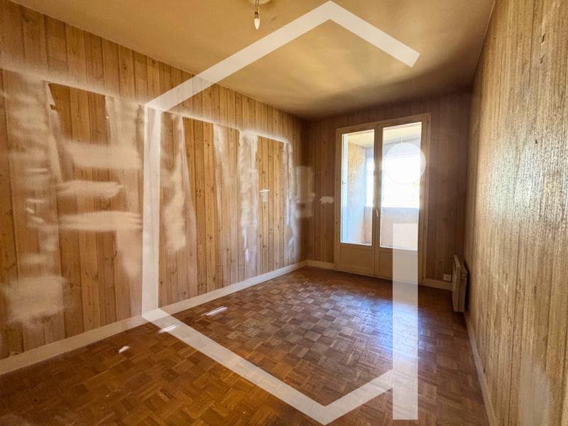 Appartement - 100 m² - 4 pièces