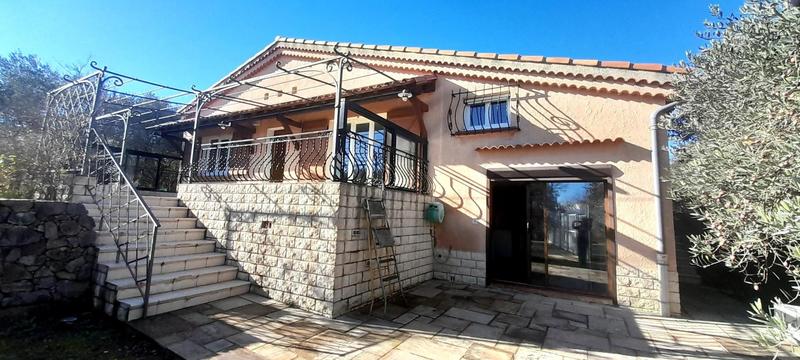 Maison - 104 m² - 4 pièces