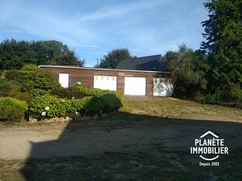 Maison traditionnelle - 250 m² - 13 pièces