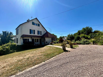 Maison - 165 m² - 6 pièces