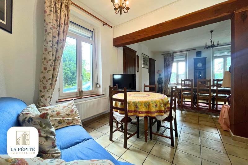 Maison - 97 m² - 7 pièces