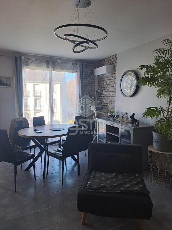 Maison - 79 m² - 4 pièces