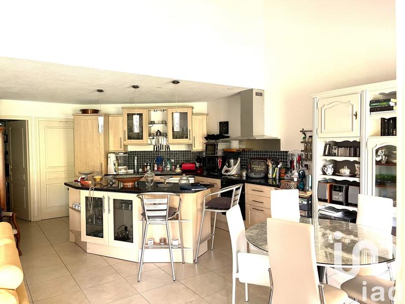 Appartement - 76 m² - 2 pièces