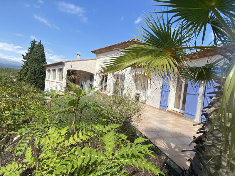 Maison - 200 m² - 6 pièces