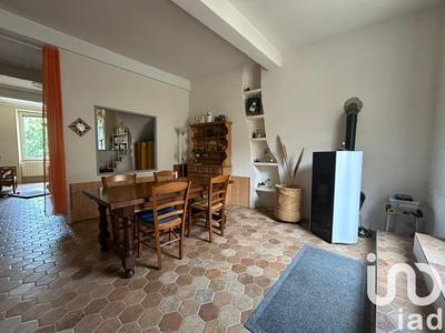 Maison - 198 m² - 6 pièces