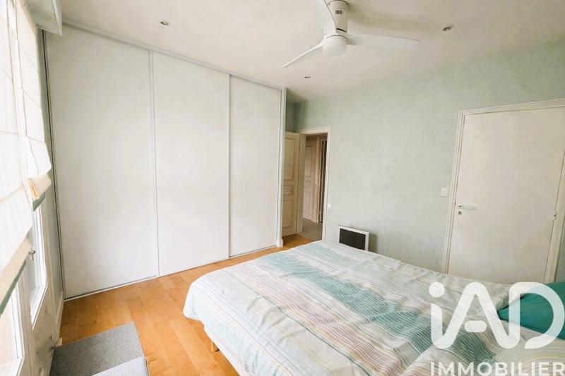 Maison - 260 m² - 7 pièces