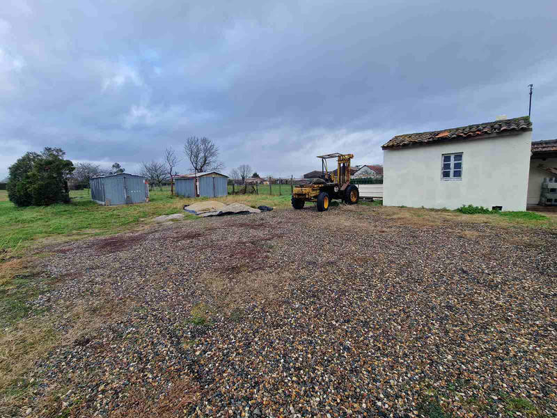 Parking / Garage - 112 m²